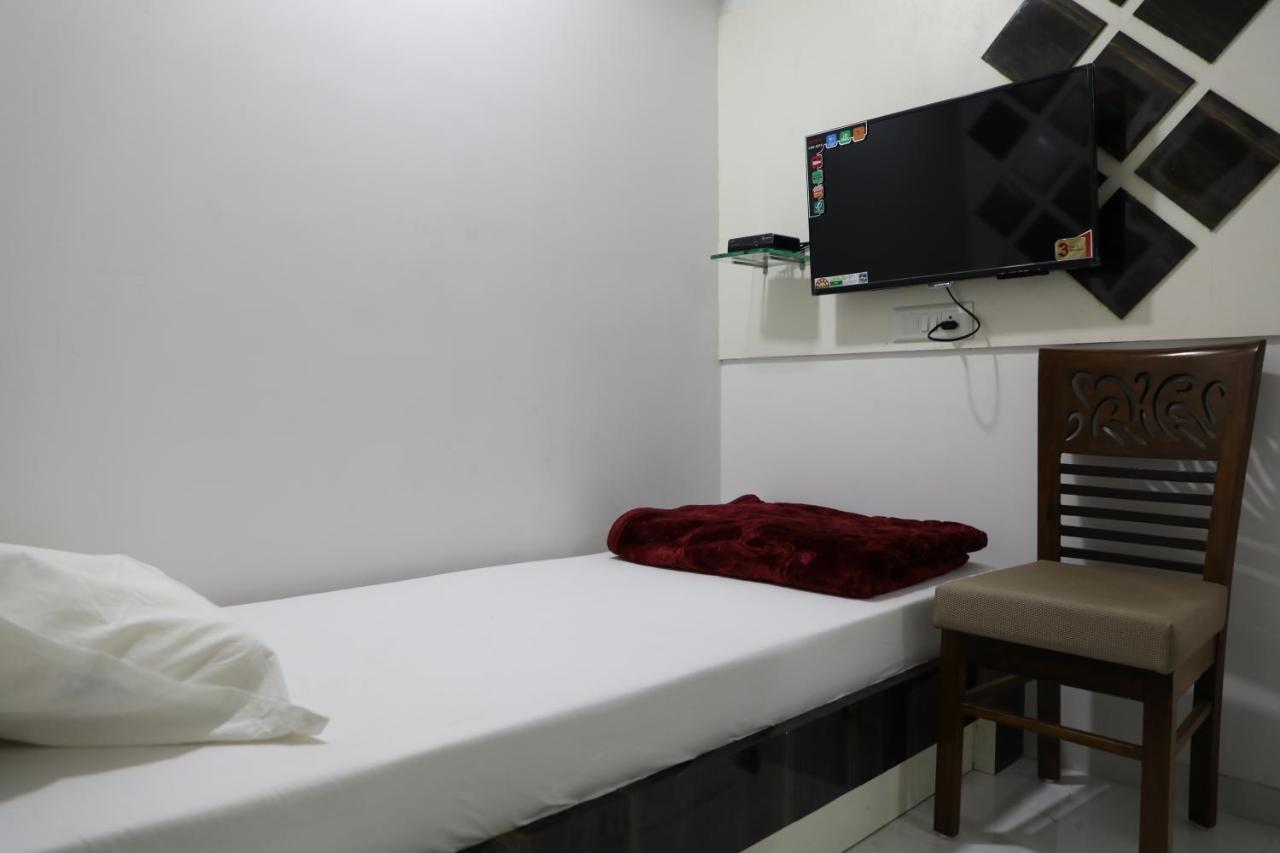 Hotel Pearl Navi Mumbai Exterior foto