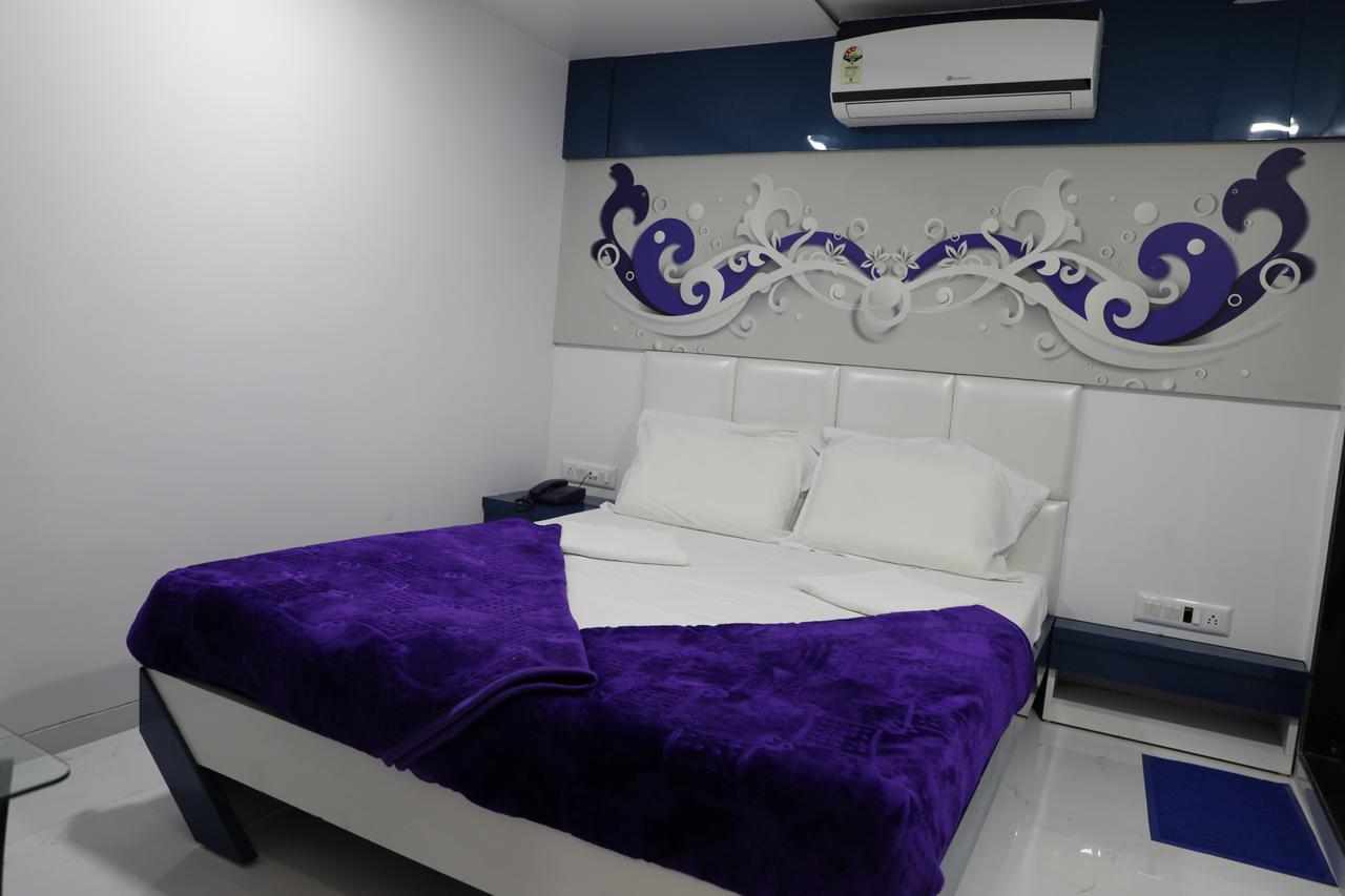 Hotel Pearl Navi Mumbai Exterior foto