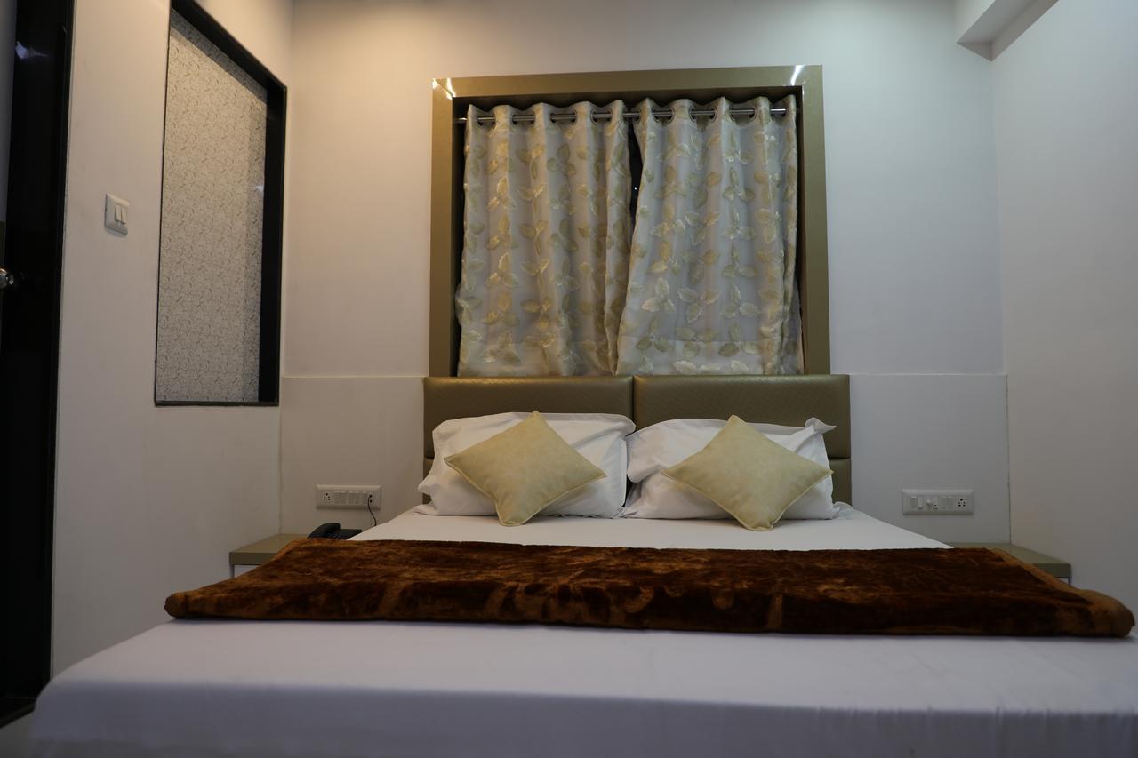 Hotel Pearl Navi Mumbai Exterior foto