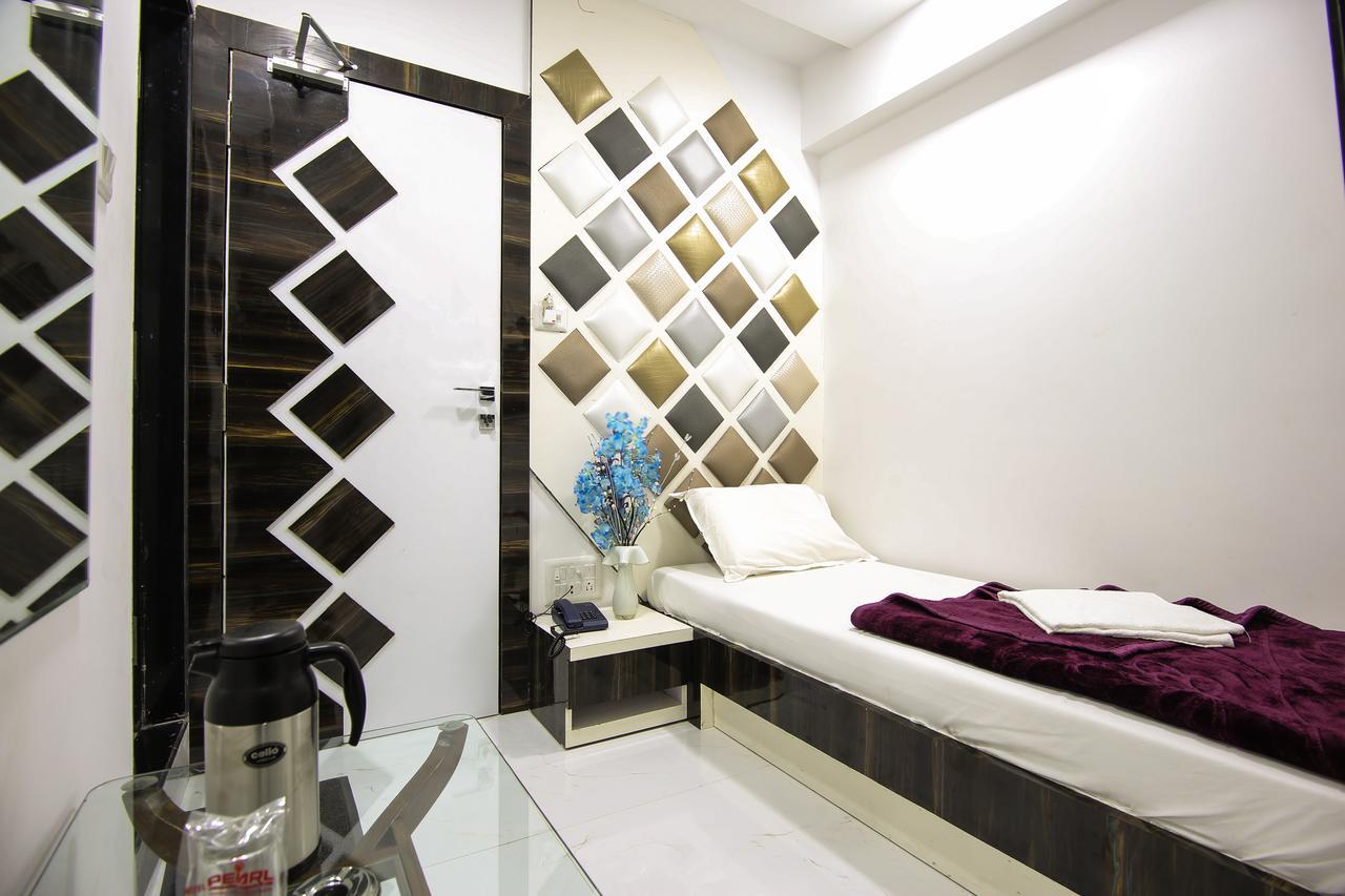 Hotel Pearl Navi Mumbai Exterior foto