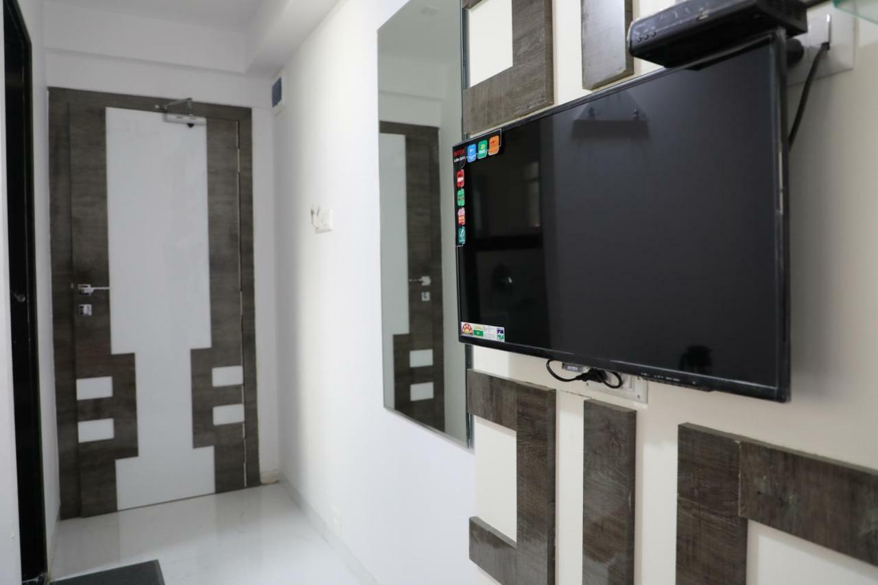 Hotel Pearl Navi Mumbai Exterior foto